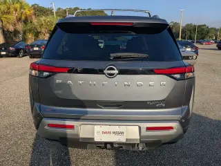 Nissan Pathfinder 2025 AWD Platinum 4 puertas SUV