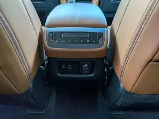 Nissan Pathfinder 2025 AWD Platinum 4 puertas SUV