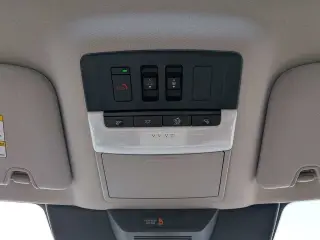 Nissan Pathfinder 2025 AWD Platinum 4 puertas SUV