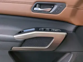 Nissan Pathfinder 2025 AWD Platinum 4 puertas SUV
