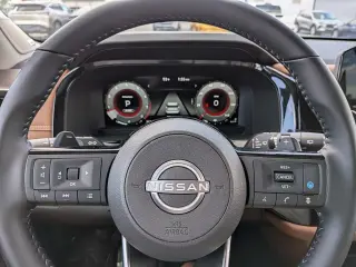 Nissan Pathfinder 2025 AWD Platinum 4 puertas SUV