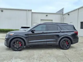 Ford Explorer 2023 AWD ST 4 puertas SUV