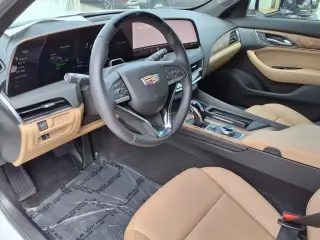 Cadillac CT5 2025 Premium Lujo 4dr Sedan