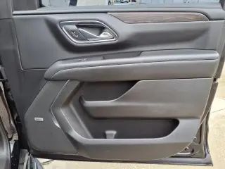 Chevrolet Suburban 2022 4x4 LT 4 puertas SUV