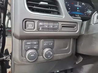 Chevrolet Suburban 2022 4x4 LT 4 puertas SUV