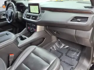 Chevrolet Suburban 2022 4x4 LT 4 puertas SUV