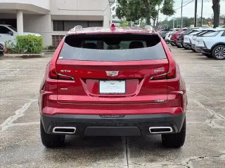 Cadillac XT4 2024 4x4 Premium Luxury 4 puertas Crossover