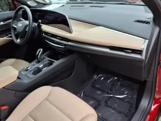 Cadillac XT4 2024 4x4 Premium Luxury 4 puertas Crossover