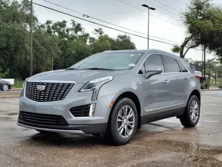 Cadillac XT5 2023 Premium Luxury 4 puertas SUV
