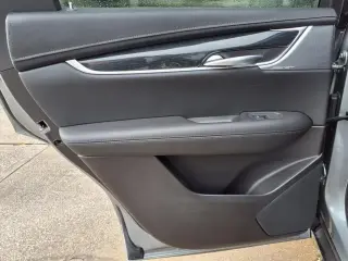 Cadillac XT5 2023 Premium Luxury 4 puertas SUV