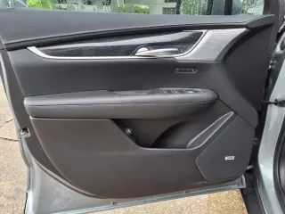 Cadillac XT5 2023 Premium Luxury 4 puertas SUV