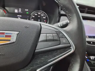 Cadillac XT5 2023 Premium Luxury 4 puertas SUV