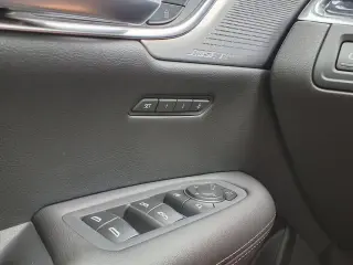 Cadillac XT5 2023 Premium Luxury 4 puertas SUV