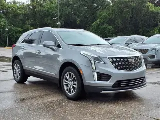 Cadillac XT5 2023 Premium Luxury 4 puertas SUV