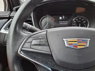 Cadillac XT5 2024 Premium Lujo 4 puertas SUV