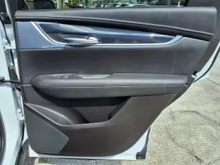 Cadillac XT5 2024 Premium Luxury 4 puertas SUV