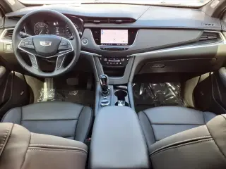 Cadillac XT5 2024 Premium Luxury 4 puertas SUV