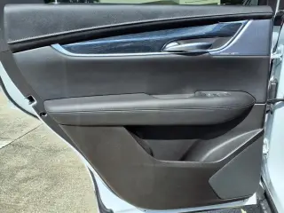Cadillac XT5 2024 Premium Luxury 4 puertas SUV