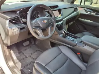 Cadillac XT5 2024 Premium Luxury 4 puertas SUV