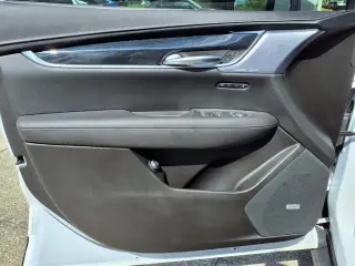 Cadillac XT5 2024 Premium Luxury 4 puertas SUV