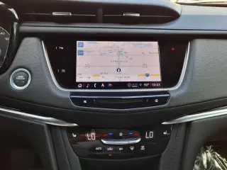 Cadillac XT5 2024 Premium Luxury 4 puertas SUV