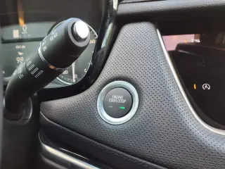 Cadillac XT5 2024 Premium Luxury 4 puertas SUV