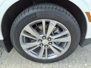 Cadillac XT5 2024 Premium Luxury 4 puertas SUV