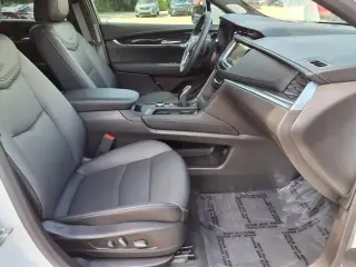 Cadillac XT5 2024 Premium Luxury 4 puertas SUV