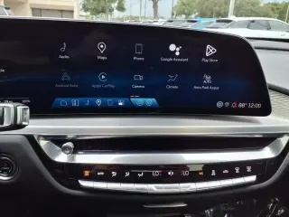 Cadillac LYRIQ 2024 Lujo 1 4 puertas SUV