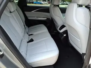 Cadillac LYRIQ 2024 Sport 1 4 puertas SUV