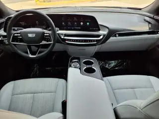 Cadillac LYRIQ 2024 Sport 1 4 puertas SUV