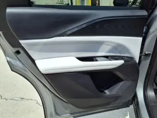 Cadillac LYRIQ 2024 Sport 1 4 puertas SUV