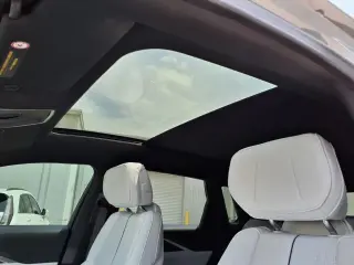 Cadillac LYRIQ 2024 Sport 1 4 puertas SUV