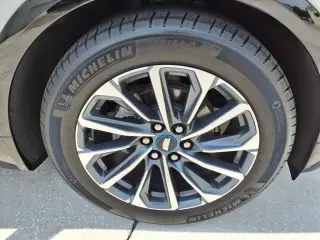 Cadillac LYRIQ 2024 Sport 1 4 puertas SUV
