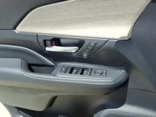 Toyota Grand Highlander 2024 Limited 4 puertas SUV