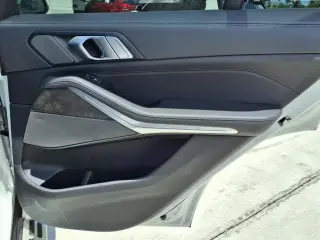 Vehículo de Actividad Deportiva BMW X5 2024 AWD xDrive40i 4 puertas
