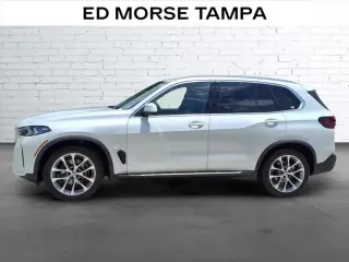 Vehículo de Actividad Deportiva BMW X5 2024 AWD xDrive40i 4 puertas