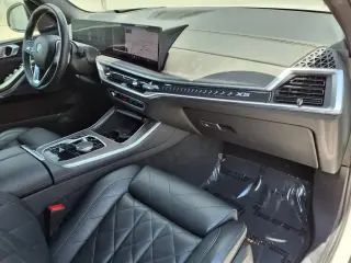 Vehículo de Actividad Deportiva BMW X5 2024 AWD xDrive40i 4 puertas