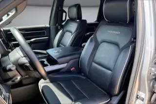 Ram 1500 2022 4x4 Laramie 4 puertas Cabina Crew 5.6 pies. Pickup SB