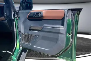 Ford Bronco 2024 4x4 Outer Banks 4 puertas SUV