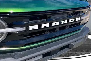 Ford Bronco 2024 4x4 Outer Banks 4 puertas SUV
