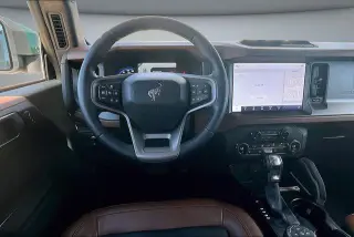 Ford Bronco 2024 4x4 Outer Banks 4 puertas SUV