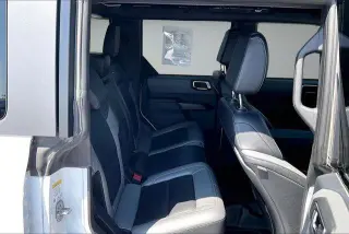 Ford Bronco 2024 4x4 Black Diamond 4 puertas SUV