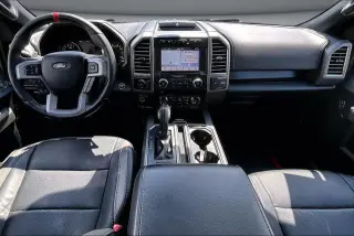 Ford F-150 2018 4x4 Raptor 4 puertas SuperCrew 5.5 pies. Caja corta