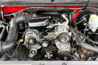 Chevrolet Silverado 1500 2010 4x2 Work Truck 2 puertas Cabina Regular 8 pies LB
