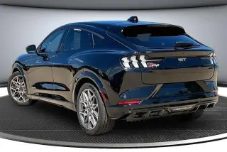 Ford Mustang Mach-E 2025 AWD GT 4 puertas SUV