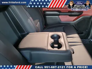 Ram 1500 2022 4x4 Rebel 4 puertas Cabina Crew 5.6 pies. Pickup SB