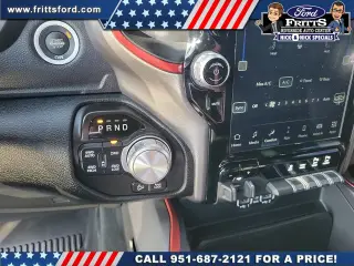 Ram 1500 2022 4x4 Rebel 4 puertas Cabina Crew 5.6 pies. Pickup SB
