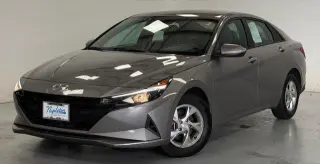 Hyundai ELANTRA 2023 SE 4 puertas Sedan