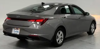 Hyundai ELANTRA 2023 SE 4 puertas Sedan